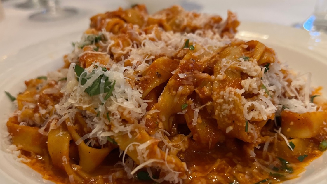 Image of a pasta with marinara sauce